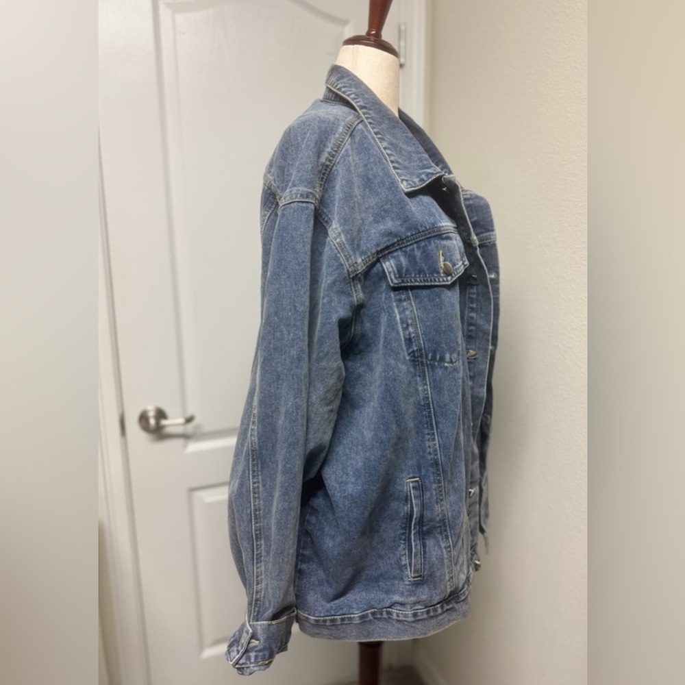 Oversized Denim Jacket, Medium Blue, in Women’s Size 18 - Picture 3 of 9